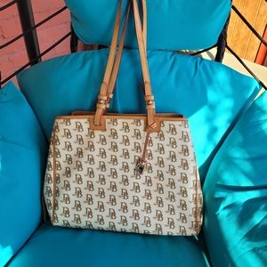 Vintage Dooney & Bourke INC. Tote